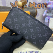 M11611 Zippy Wallet Horizontal 