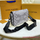 N50014 Studio Messenger Shoulder Bag