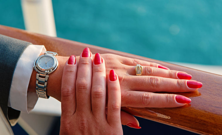 Ladies Suit Watch