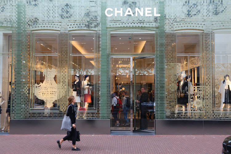 Chanel Shop